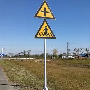 道路上真的需要设置路铭牌吗？四川蘑菇网站入口广告告诉你