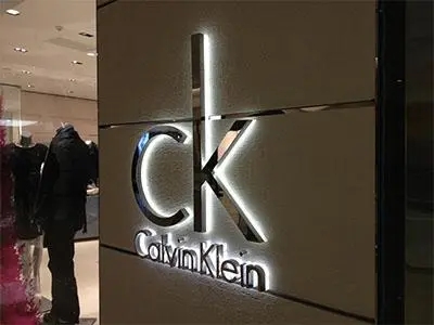 成都广告公司说莫忽视广告牌图案蘑菇直播APP下载